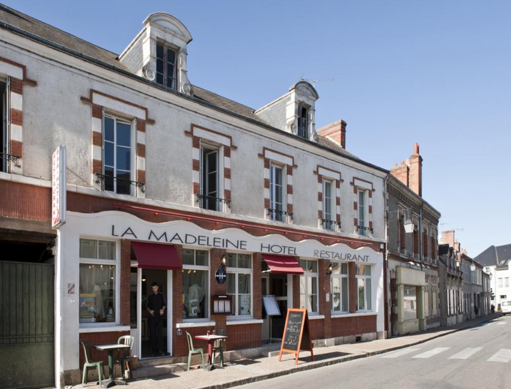 Hotel La Madeleine Saint-Benoît-sur-Loire Zimmer foto